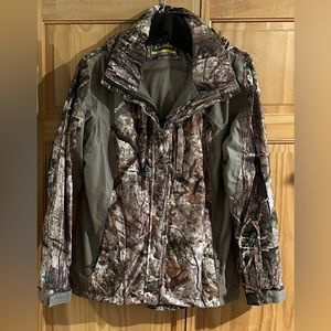 Cabela’s Women’s Jacket